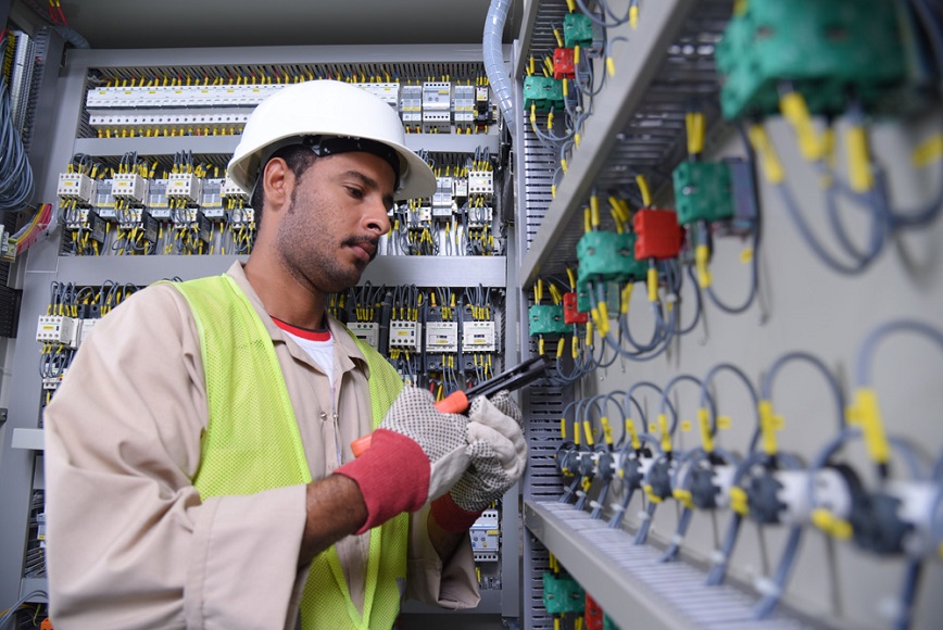 NEI OMAN - Switchboard and component assembly lines